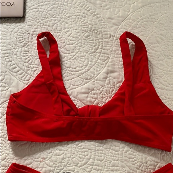 Red Bikini - Picture 4 of 4